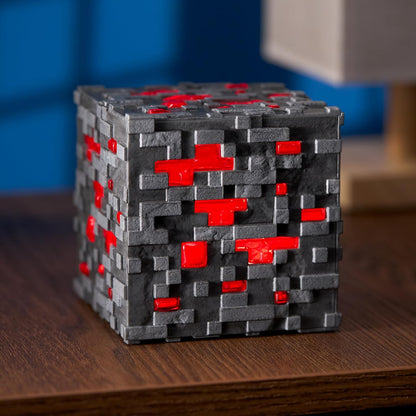 Noble Collection Minecraft réplique Illuminating Redstone Ore Cube 10 cm