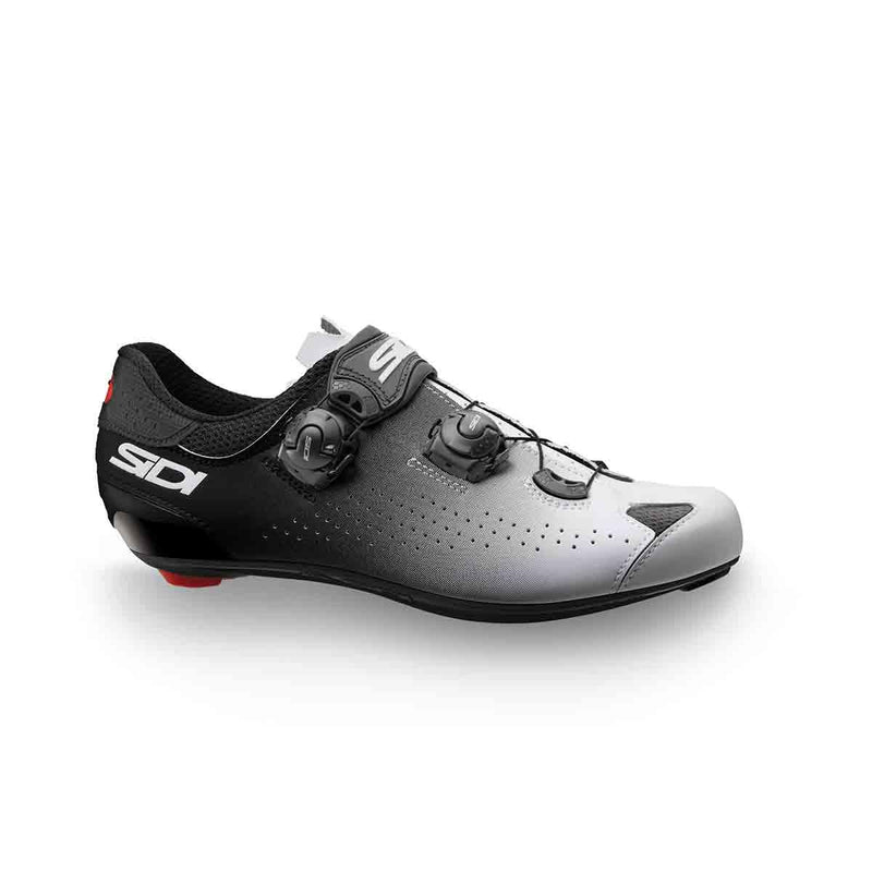Sidi Fahrradschuhe, breite Passform, professionelle Herren-Rennradschuhe Genius 10 Mega, Carbonsohle, weiches Ristverschlusssystem, integrierte Ferse, steife Sohle 6