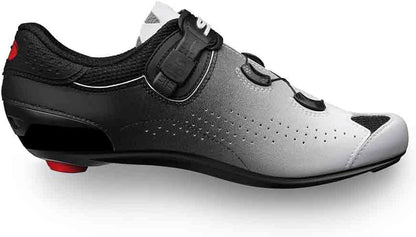 Sidi Fahrradschuhe, breite Passform, professionelle Herren-Rennradschuhe Genius 10 Mega, Carbonsohle, weiches Ristverschlusssystem, integrierte Ferse, steife Sohle 6