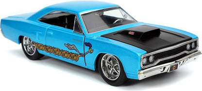 Jada Toys 253255028 Toons Road Runner Plymouth 1:24 Scale Die-Cast with Willy The Coyote, 8 Years Old Looney Tunes Models, Multi-Coloured