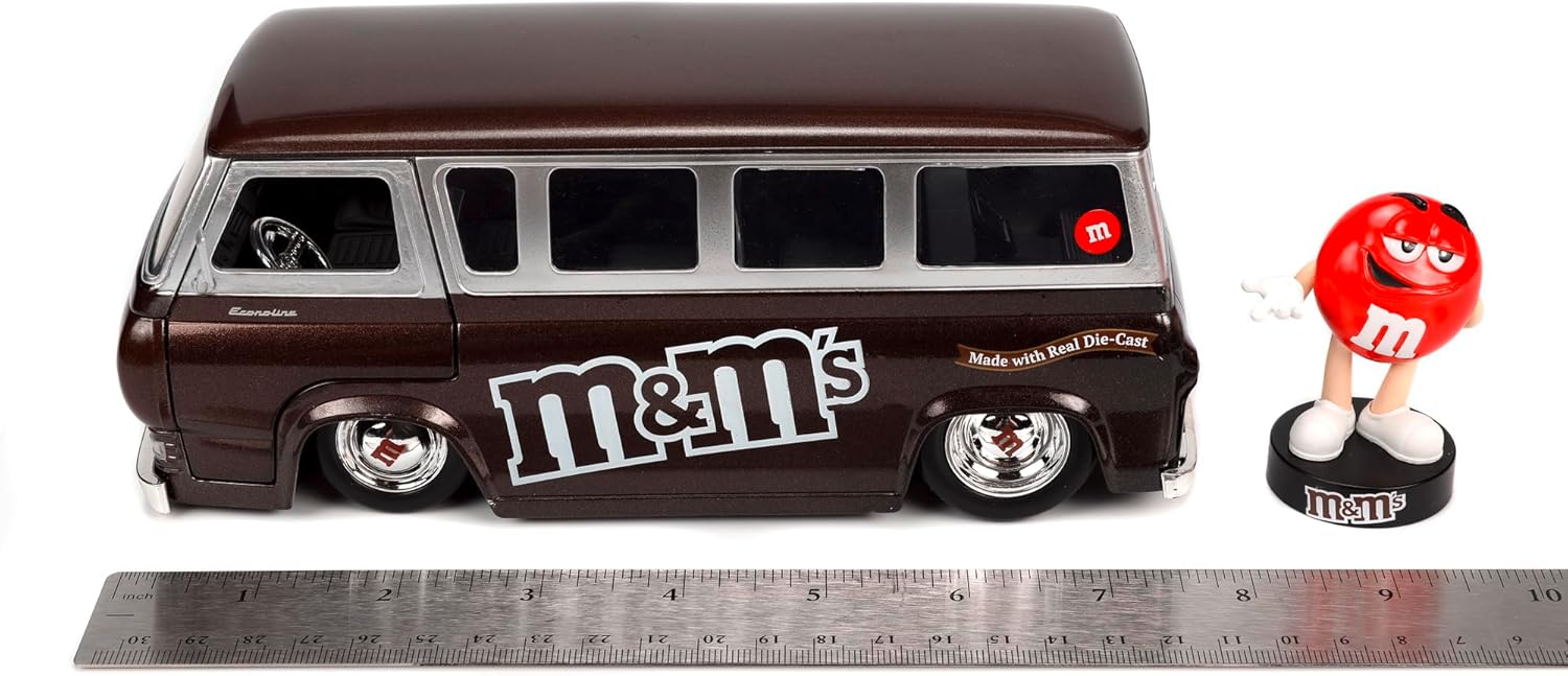 Jada Toys M&Ms - Figura roja con Ford Econoline de 1965 (18 cm