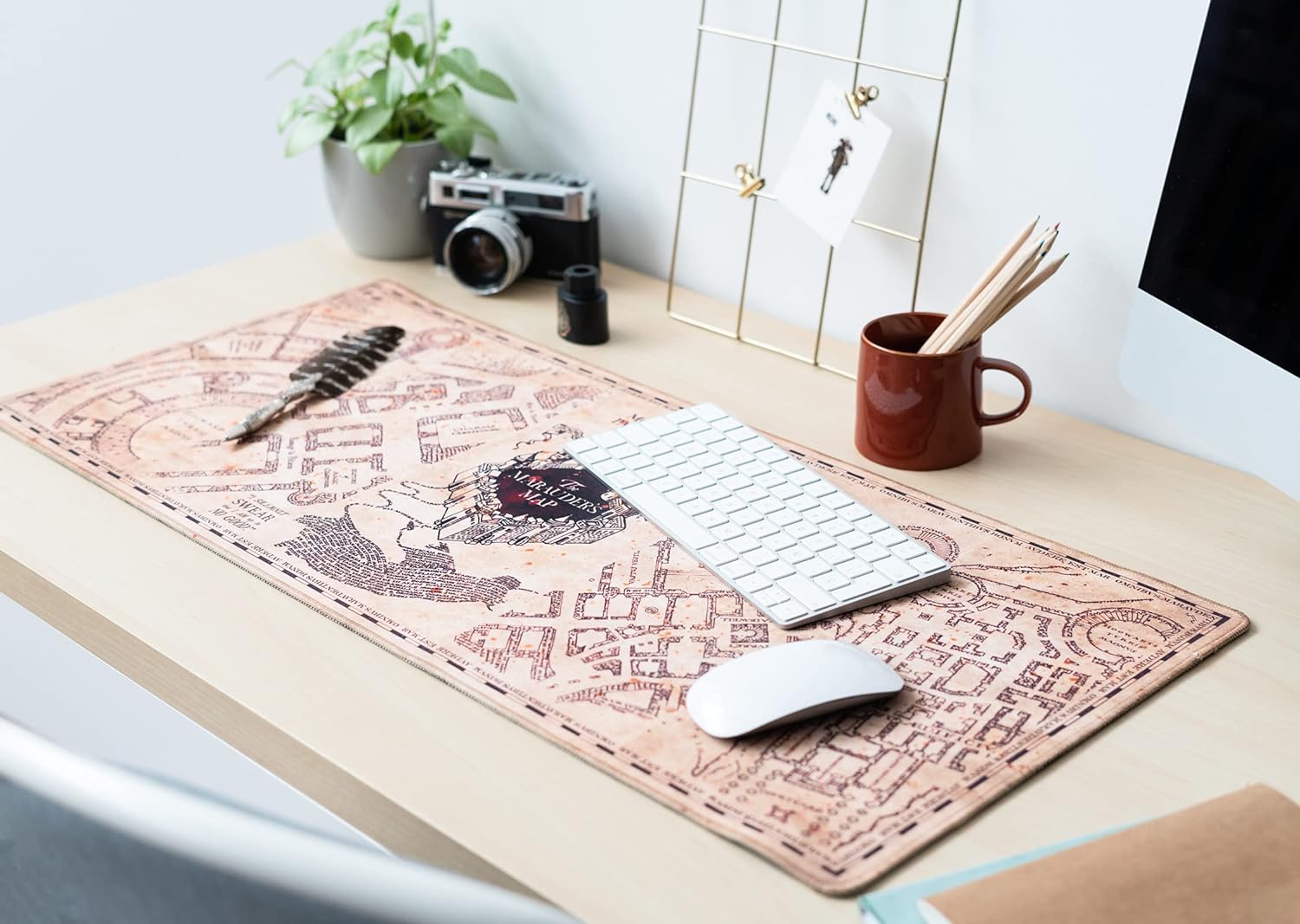 Grupo MGGE022 Erik - XL Mauspad Harry Potter Karte des Rumtreibers - Gaming Mouspad Harry Potter Fanartikel - Mauspad mit Motiv & Erik Wochenplaner - Terminplaner Harry Potter - A3 ohne festes Datum