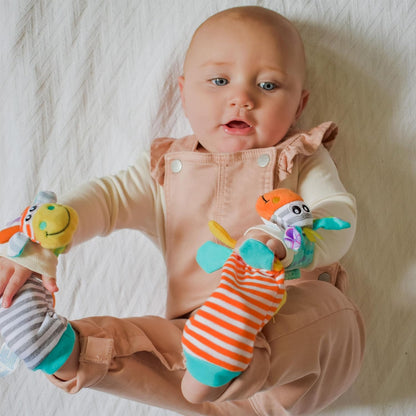 Playgro Wrist Rattle and Foot Finder Set - Captivating Developmental Toys for Babies 0-12 Months with Charming Jungle Companions - Baby's First Rattle Socks & Hand Entertainment