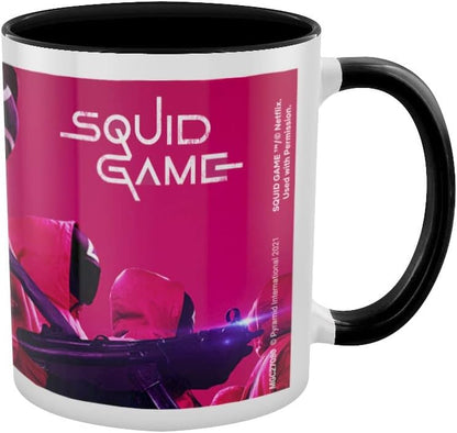 PYRAMID INTERNATIONAL, Taza color interno Netflix Enmascarados de Squid Game