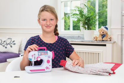 Lena 42521 - Kinder Nähmaschine, batteriebetrieben, mit Tragegriff, Fußpedal, Handrad, Schutzabdeckung, Schalter, Kontrolllampe, Kunststoff, Nähgarn, Nadel, Maßband, Nähset für Kinder ab 8 Jahre