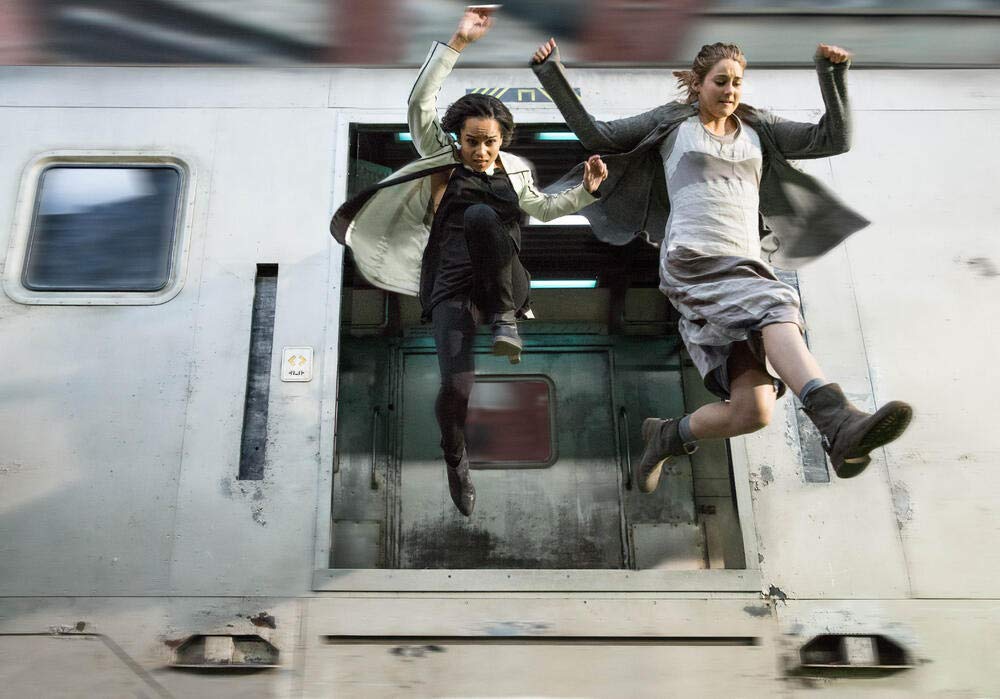 Coffret divergente : divergente ; divergente 2 - l'insurrection ; divergente 3 - au-delà du mur