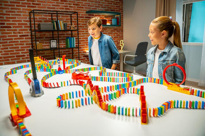 Dominoes Express Track Creator + 400 Dominoes - Building Game for 1 Player and + - Special Effects - Puffing Stunts - Dominoes Game for Children aged 6 Years and Above - Create Your Own Course Without