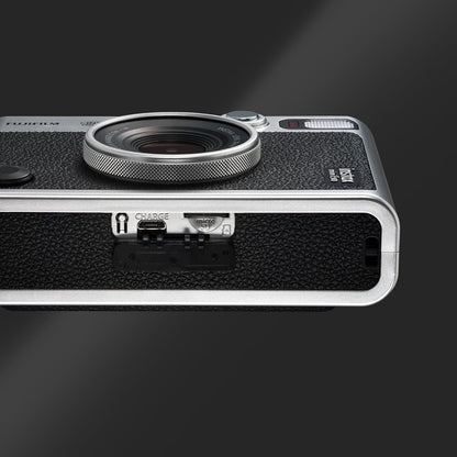 INSTAX FUJIFILM mini Evo Black camera en printer, (USB-C) USB-C Zwart, instax Mini EVO Black-C. Cámara e Impresora con Pantalla LCD de 2,7 Pulgadas, 10 Efectos de Lente y 10 Efectos de película Negro, Instax mini EVO 2-in-1 photo camera and printer with a