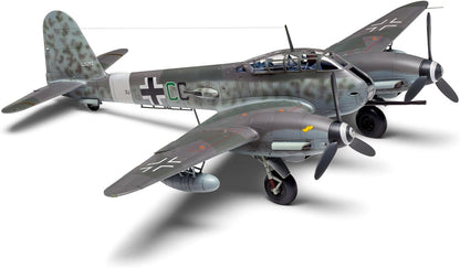 Airfix Model Set, A04066 Messerschmitt Me410A-1/U2 & U4 Model Building Kit, Kits de avión Modelo de plástico para Adultos y niños Mayores de 8 años, el Juego Incluye bebederos y calcomanías