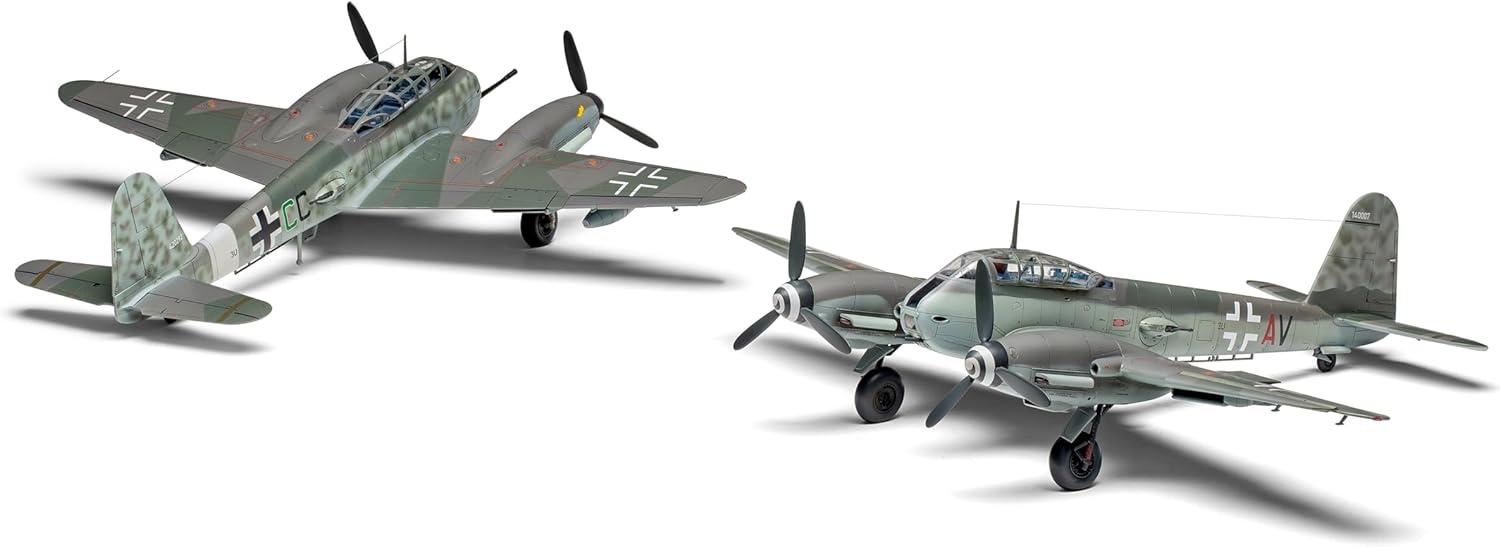 Airfix Model Set, A04066 Messerschmitt Me410A-1/U2 & U4 Model Building Kit, Kits de avión Modelo de plástico para Adultos y niños Mayores de 8 años, el Juego Incluye bebederos y calcomanías