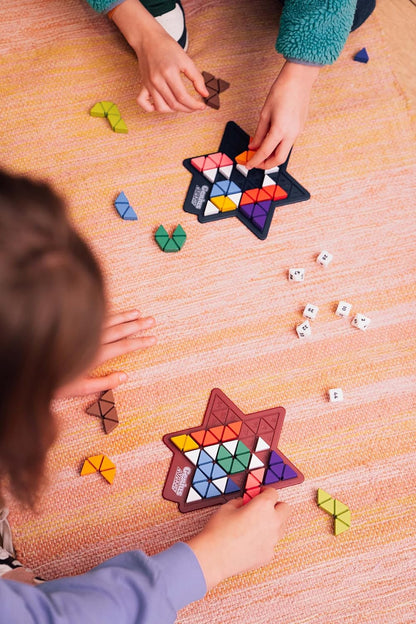 The Happy Puzzle Company - The Genius Star - Educational Brainstorming - Strategy Game and Skill Building - 8 Years + - 1 or 2 Players - Multilingual - SGHP 002