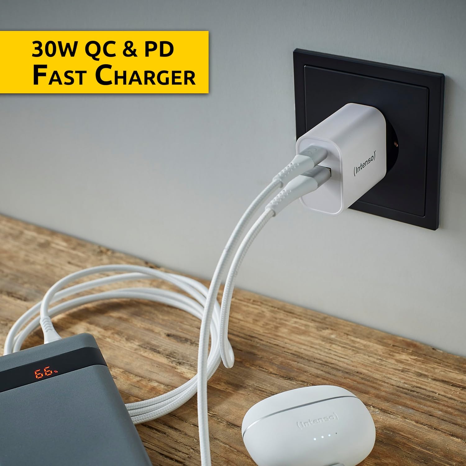 Intenso Power Adapter W30AC, 30 Watt power supply with USB-A and USB-C connection, white