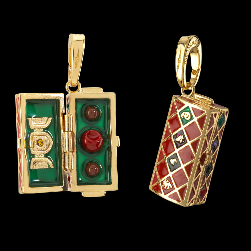 The Noble Collection Lumos Charm #13 Quidditch Trunk