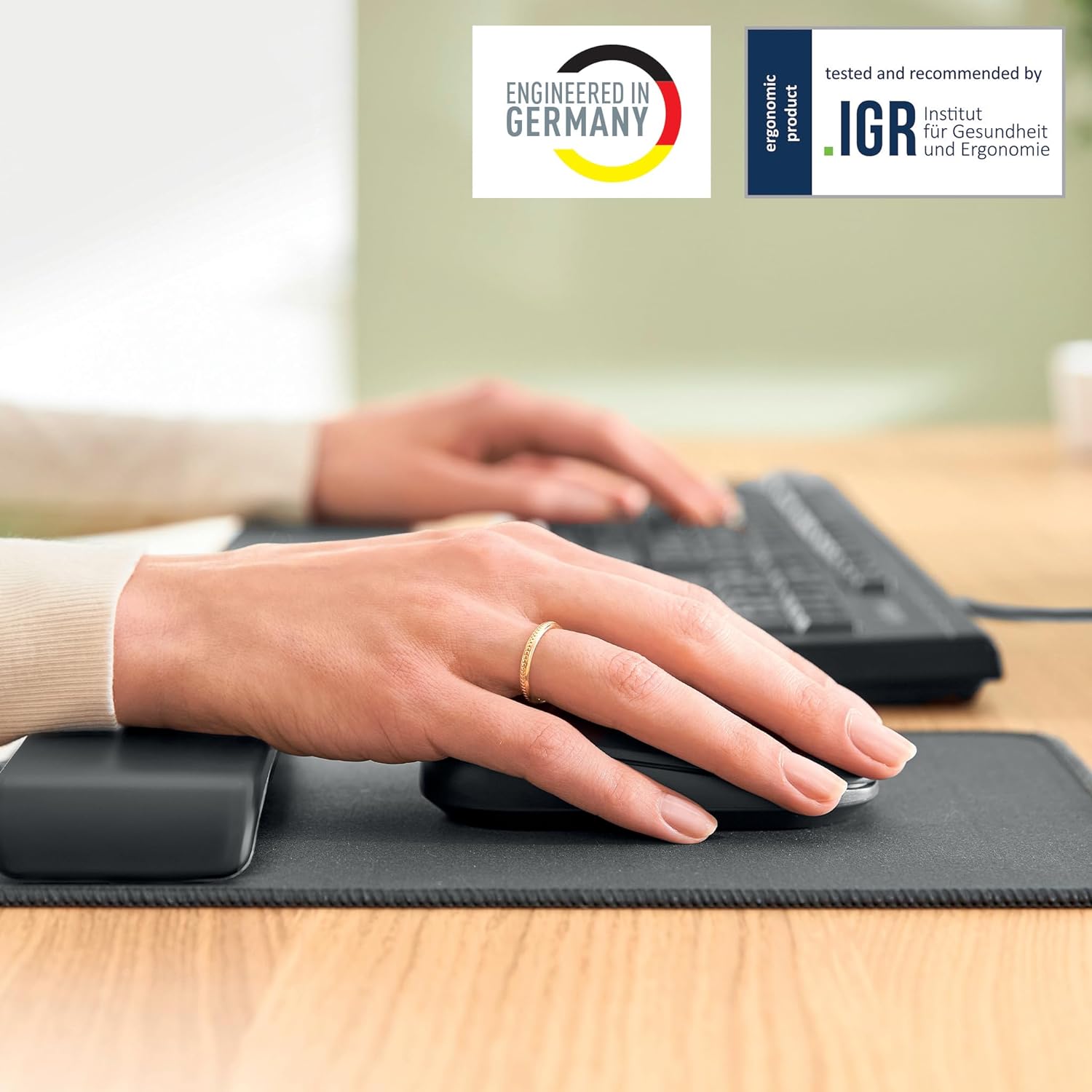 Leitz Ergo Mouse Pad with Adjustable Wrist Rest, Two Height Settings, Velvet Grey/White Computer Mouse Mat, 65170089