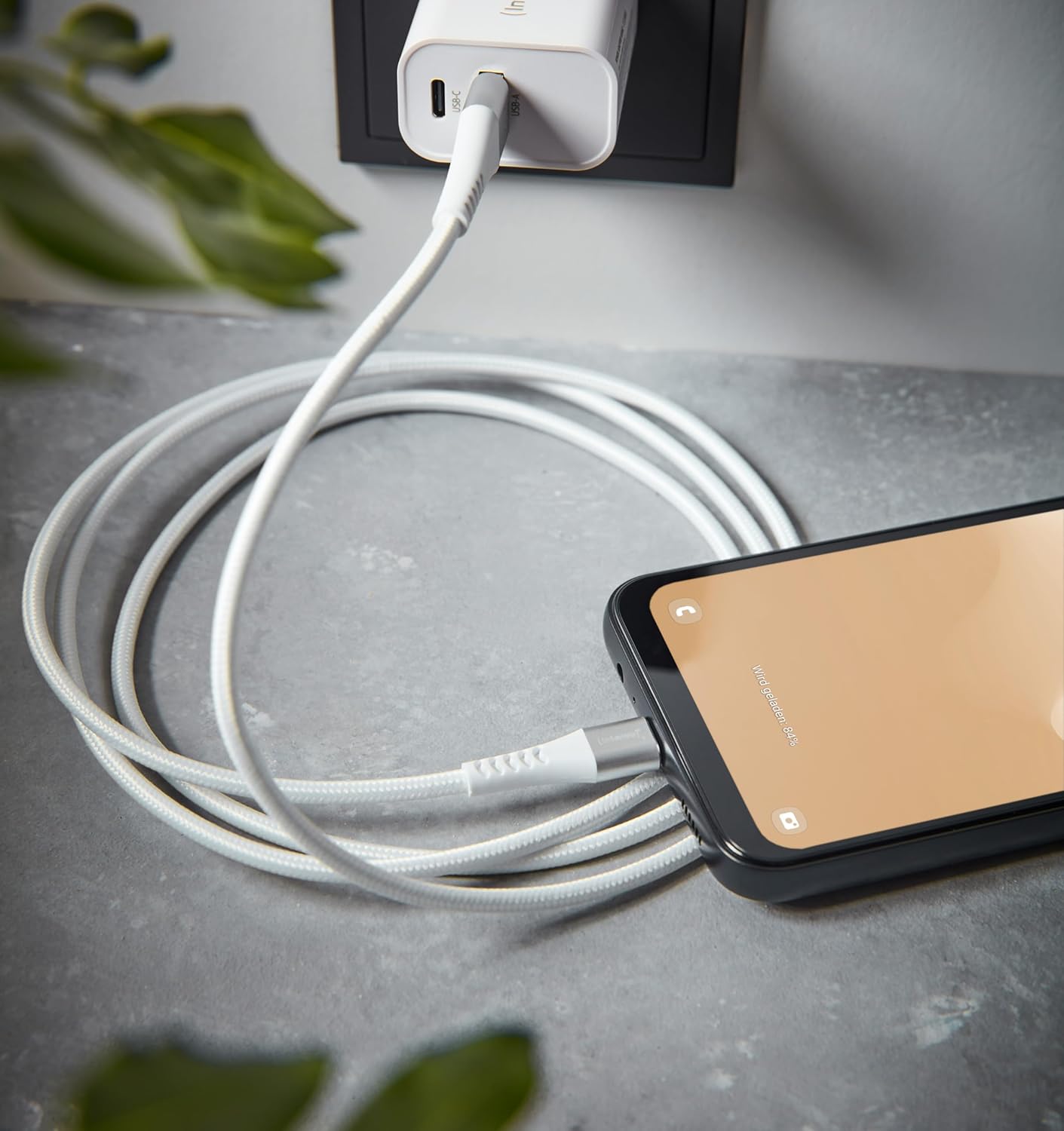 Intenso USB-Cable A315C, USB-A auf USB-C Daten- und Ladekabel, Quick Charge mit bis zu 60 Watt, Nylon, 1.5 Meter, weiß