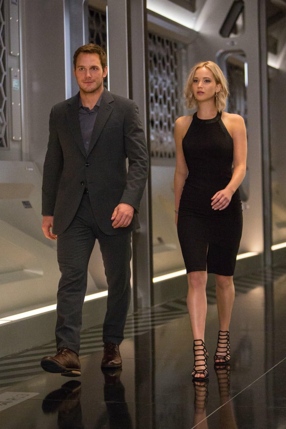 Passengers   (English audio. English subtitles)