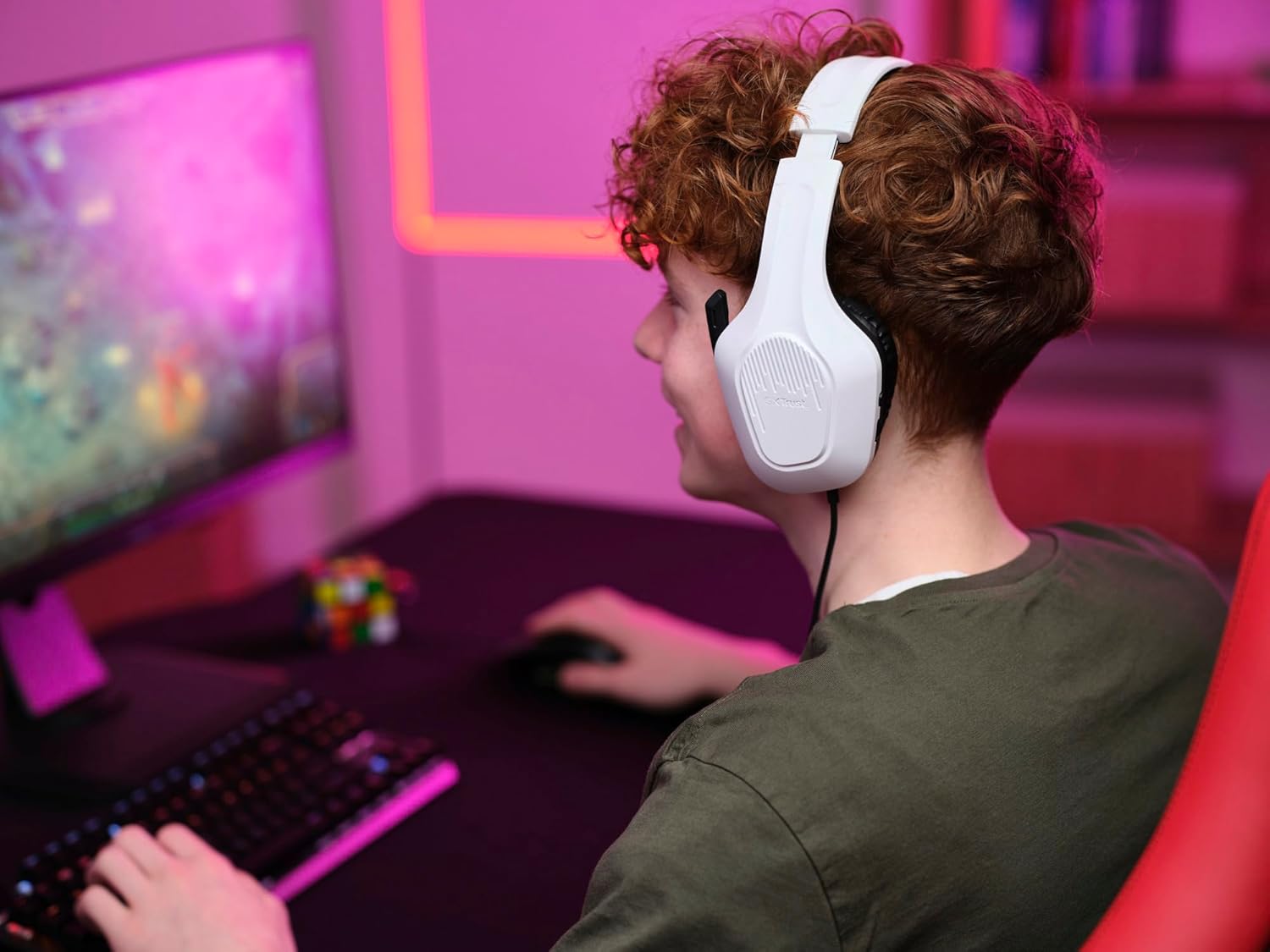 Trust Gaming GXT 415W Zirox Lichtgewicht Gaming Headset met 50mm-drivers voor PC, Xbox, PS4, PS5, Switch, Mobile, 3.5 mm Jack, 2m Kabel, Opklapbare Microfoon, Over-Ear Bedrade Koptelefoon