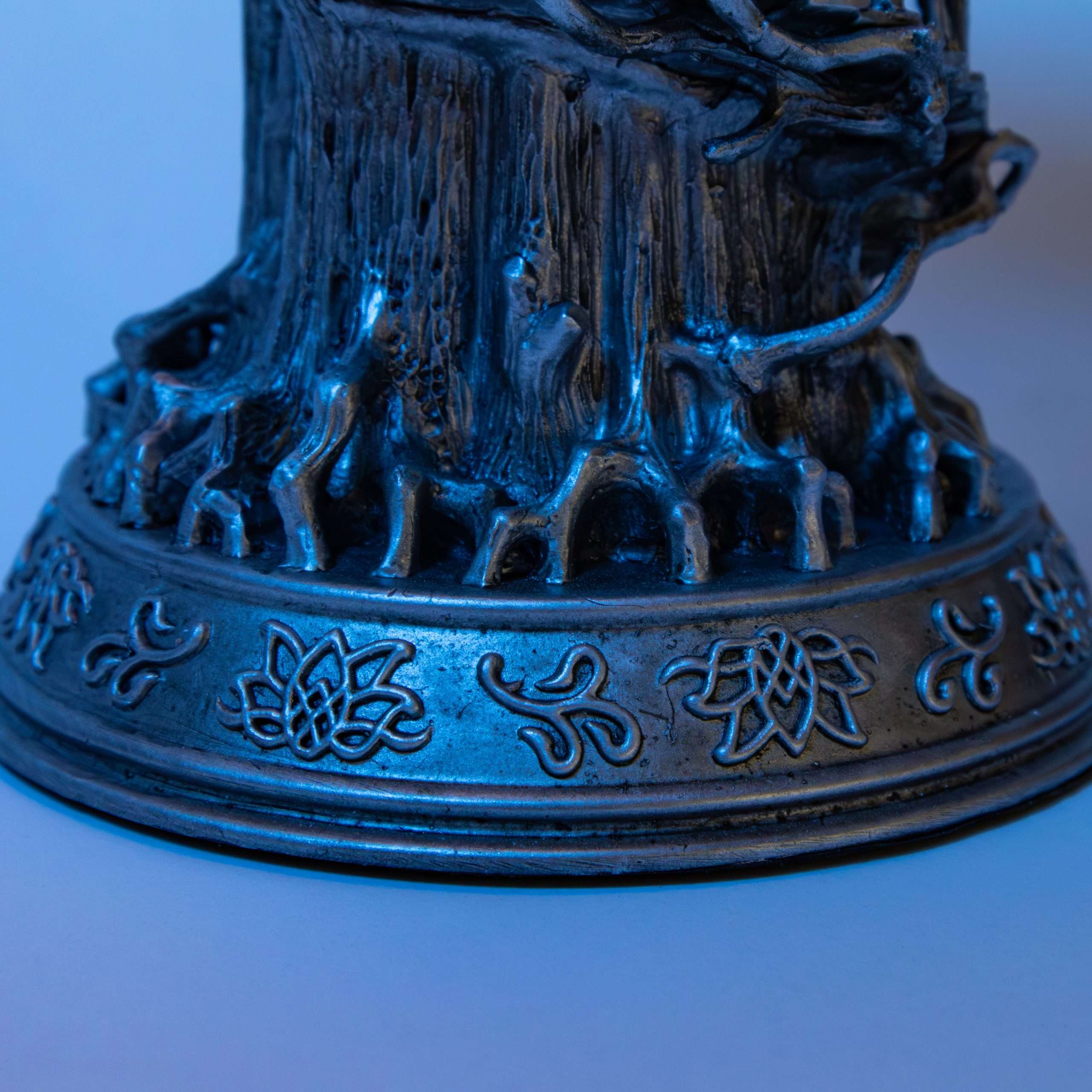 The Noble Collection The Lord of the Rings Lothlorien Candle Holder - 10in (25cm) Resin and Frosted Glass Candle Holder - Officially Licensed Film Set Movie Props Gifts