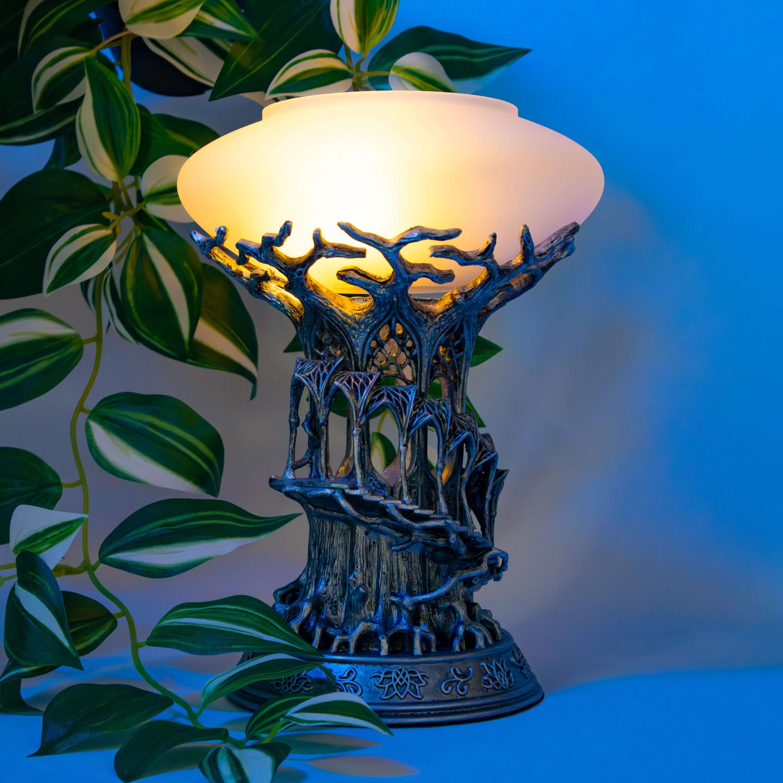 The Noble Collection The Lord of the Rings Lothlorien Candle Holder - 10in (25cm) Resin and Frosted Glass Candle Holder - Officially Licensed Film Set Movie Props Gifts