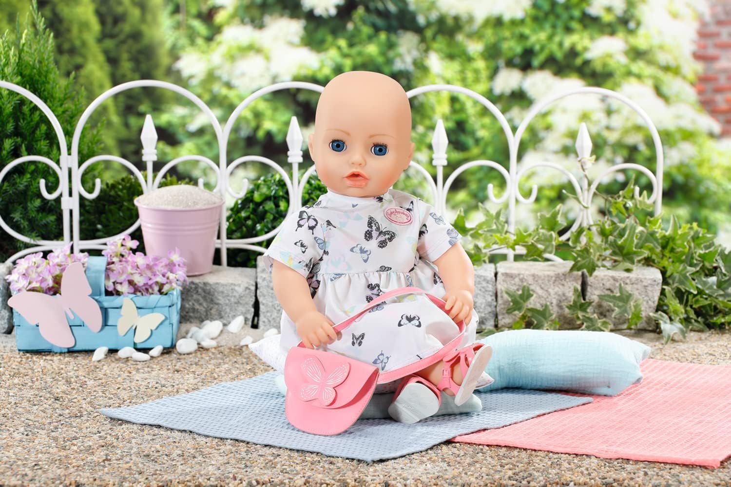 Baby Annabell Deluxe Butterfly Dress - To Fit 43cm Baby Annabell Dolls - Deluxe Set Includes beautiful Dress, Bag, Sandals and clothes hanger - Suitable for children aged 3+ years - 706701