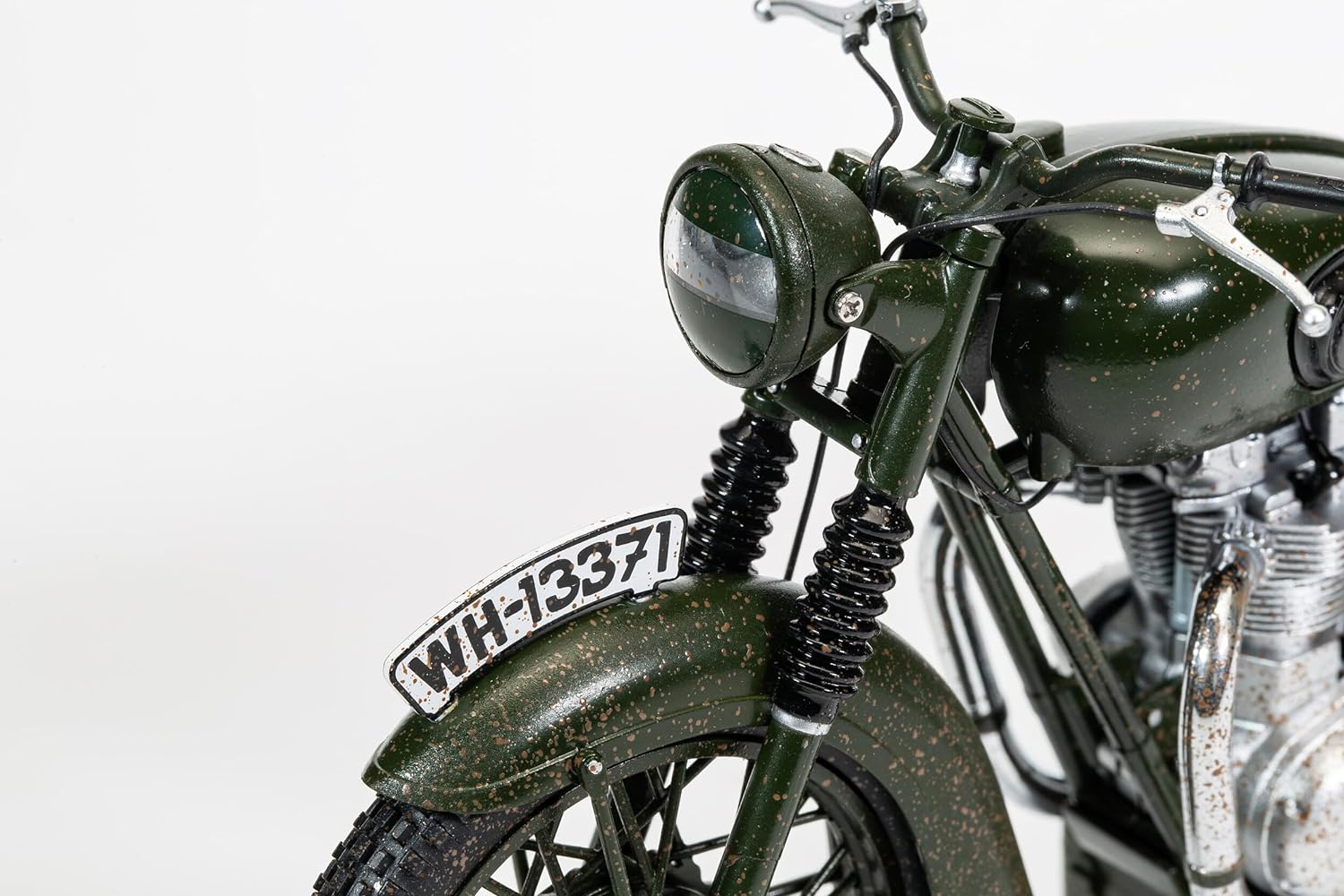 Corgi CC08501 The Great Escape - Triumph TR6 Trophy (Weathered) Classics TV and Film