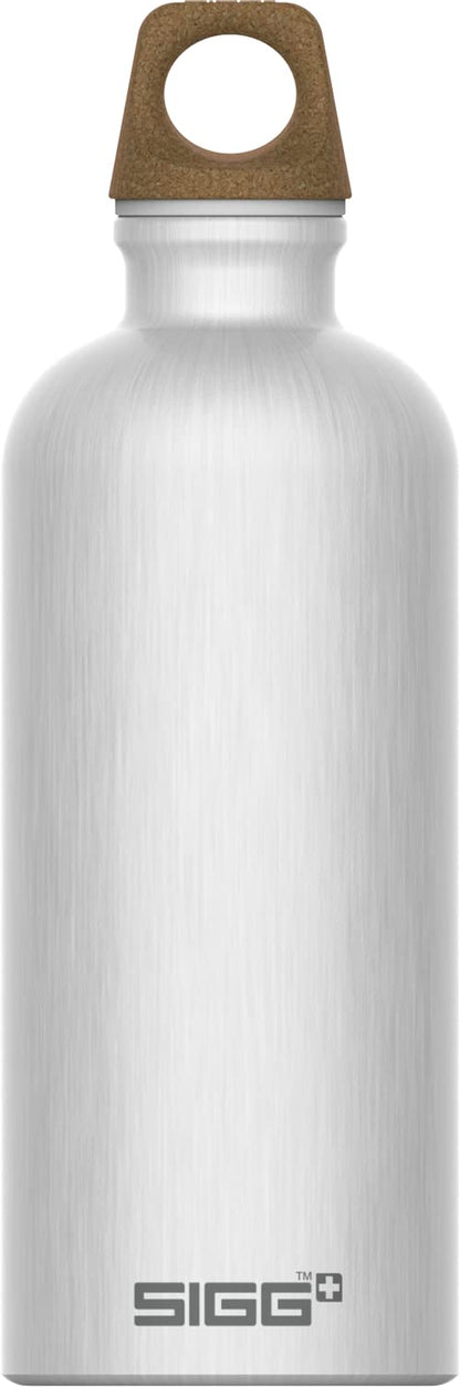 SIGG - Aluminum Water Bottle - Traveller MyPlanet - Climate Neutral Certified - Suitable For Carbonated Beverages - Leakproof & Lightweight - BPA Free - 0.6L / 1L