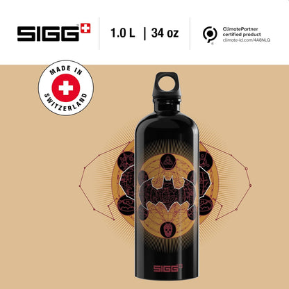 SIGG - Borraccia Alluminio - Traveller Batman - Certificata Climate Neutral - Bevande Gassate - Ermetica - Leggera - Senza BPA - 1L Oro Batman