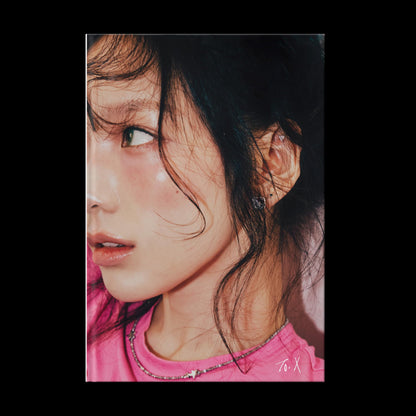 To. X (C Version) - incl. Booklet, Postcard, Mini-Poster, Polaroid, Photo + Photocard