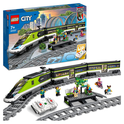 LEGO City Treno Passeggeri Espresso, Locomotiva Giocattolo Telecomandata con Luci Dimmerabili, Banchina, 6 Minifigure e Binari, Giochi per Bambini, Bambine, Ragazzi e Ragazze, Idee Regalo 60337