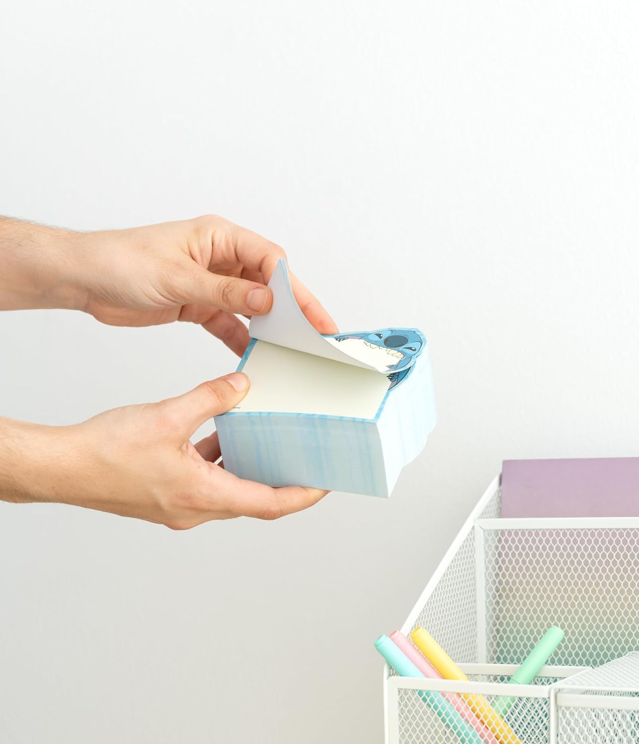 Grupo Erik Disney Stitch Memo Block - Sticky Notes | 400 Sheets | 3 x 3 inches - 7.5 x 7.5 cm | Note Block | Stitch Gifts | Stitch Disney Gifts | Stitch Stationery | Disney Gifts