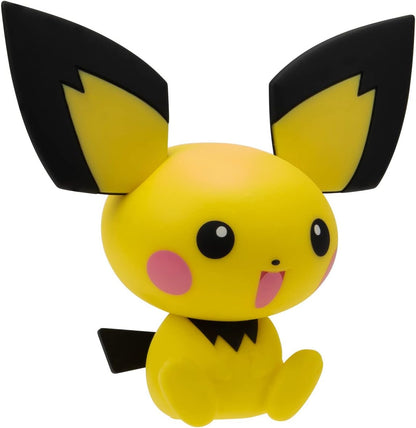 Pokémon PKW2522 Vinyl Figure - Pichu, Official Collectible Figure, 10 cm