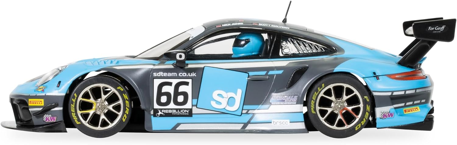 Scalextric C4415 Porsche 911 R-Team Parker British 2022 GT/Prototype GT3 Racing Slot Car