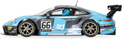 Scalextric C4415 Porsche 911 R-Team Parker British 2022 GT/Prototype GT3 Racing Slot Car