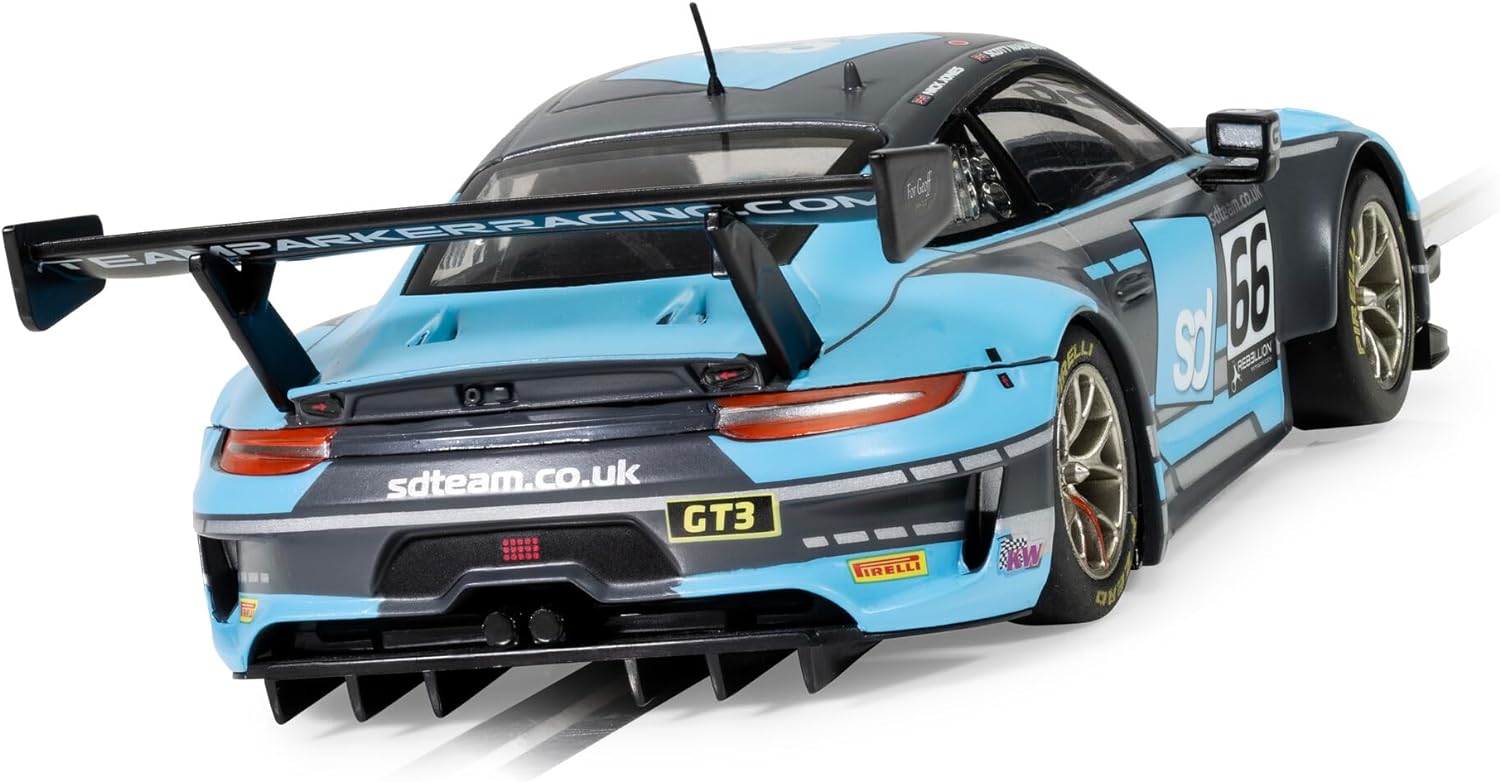 Scalextric C4415 Porsche 911 R-Team Parker British 2022 GT/Prototype GT3 Racing Slot Car