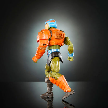 Masters of the Universe MOTU New Eternia Man-At-Arms Figura de acción con accesorios, juguete +6 años (Mattel HYC48