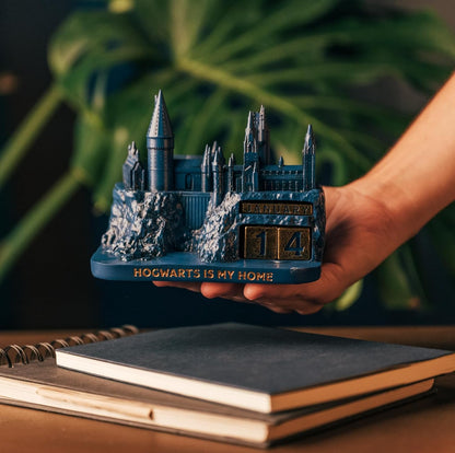Grupo Erik Harry Potter Hogwarts Perpetual Calendar | Flip Calendar | Disney Calendar | Perpetual Calendars | Desk Calendar | Harry Potter Gifts | Cool Calendar | Harry Potter Merchandise
