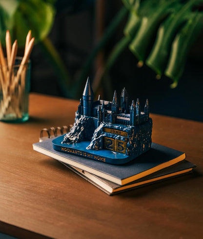 Grupo Erik Harry Potter Hogwarts Perpetual Calendar | Flip Calendar | Disney Calendar | Perpetual Calendars | Desk Calendar | Harry Potter Gifts | Cool Calendar | Harry Potter Merchandise