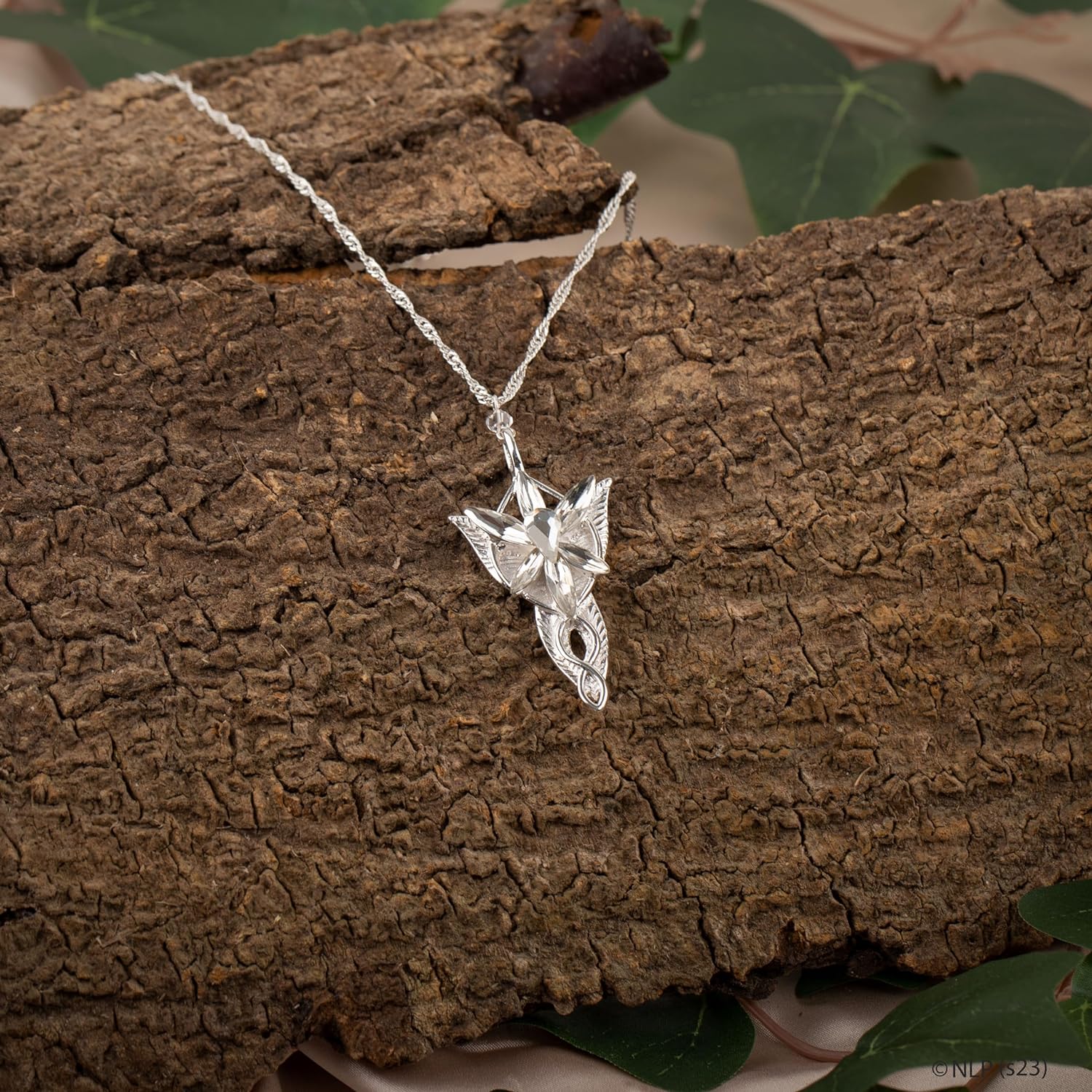 Le Seigneur des Anneaux pendentif et collier Evenstar