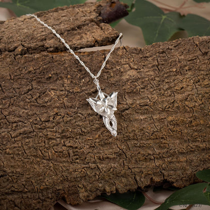 Le Seigneur des Anneaux pendentif et collier Evenstar