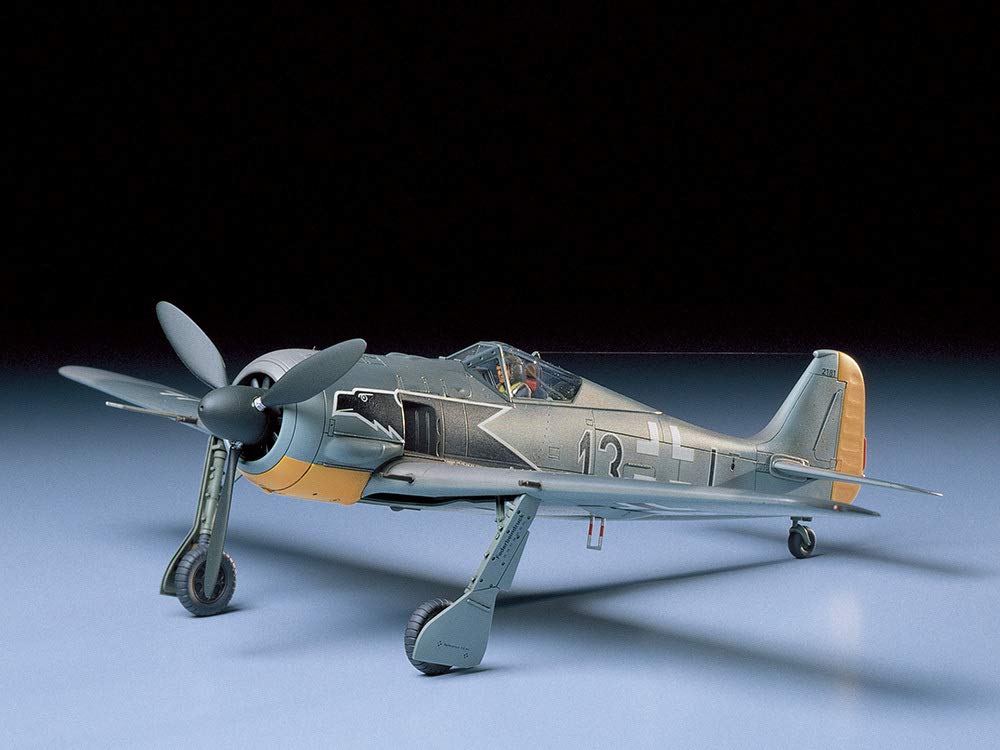 Tamiya 61037 Focke Wulf Fw190A-3 Model Kit