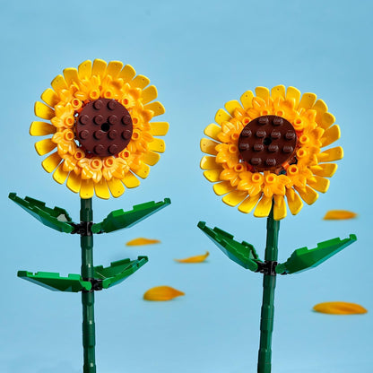 LEGO Creator Sunflowers, Artificial Flowers Building Kit for Kids Aged 8+, Display as Bedroom Accessory or Floral Bouquet Home Decoration, Gift for Girls, Boys and Teenagers 40524