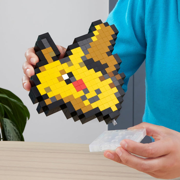 Mega Pokémon Pixel Art Pikachu 400 Bloques de construcción, Estilo Retro pixelado, decoración para coleccionistas, Juguete +13 años (HTH74
