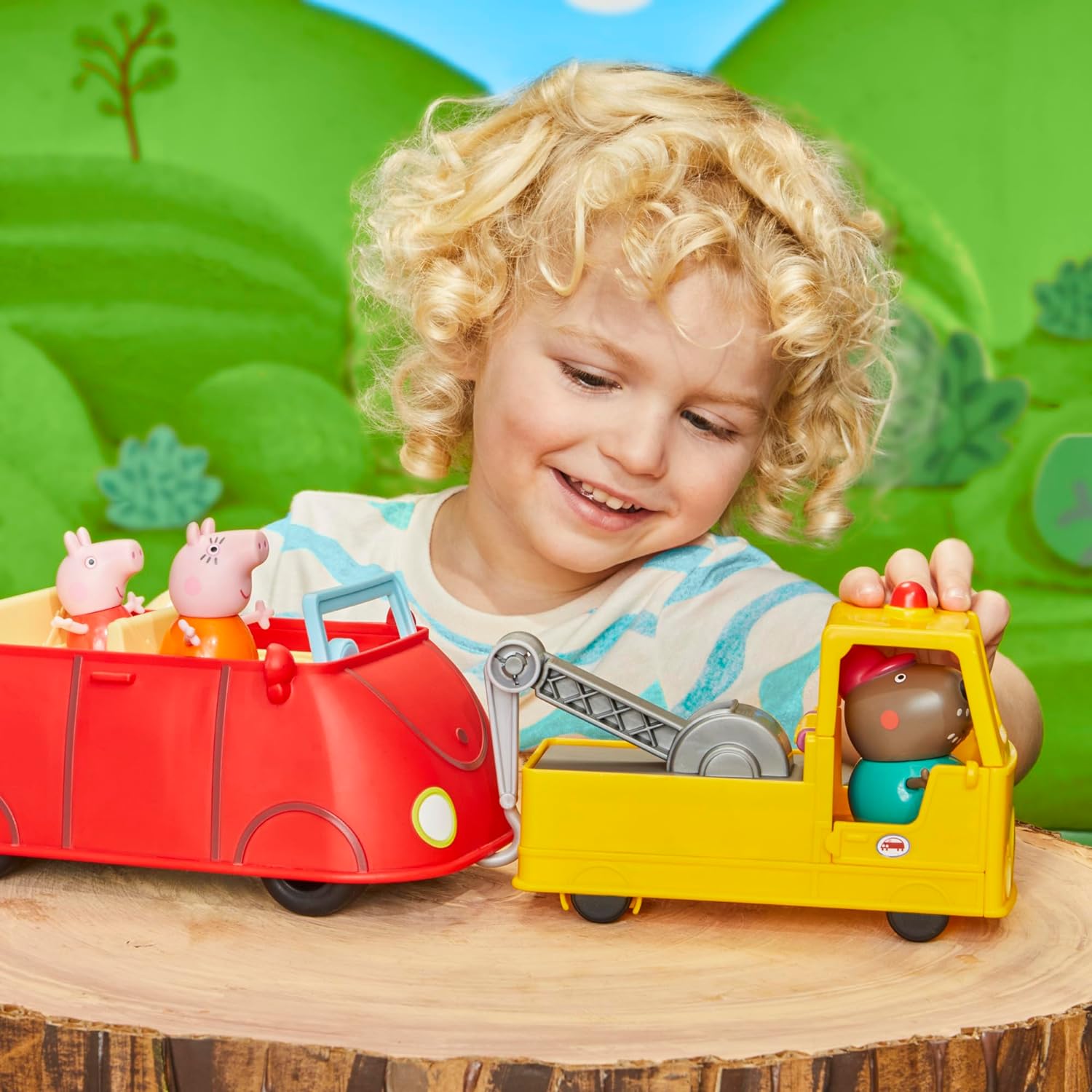 Peppa Pig Granddad Dog's Tow Truck Toy Set