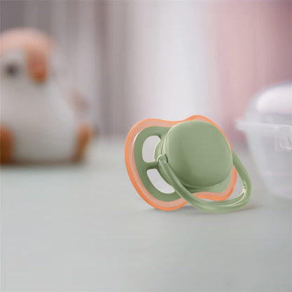 Philips Avent Ultra Air Schnuller, 2 Stück, BPA-freie Schnuller für Babys im Alter von 6–18 Monaten (Modell: SCF085/20) Grün/Orange 2 Stück (1er Pack)