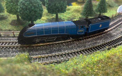 Hornby TT:120 Gauge TT3009TXSM BR-Klasse A4 Klasse 4-6-2 60025 'Falcon' Digital - Era 4 (Sound Fitted) Loco - Dampf für Modelleisenbahn-Sets