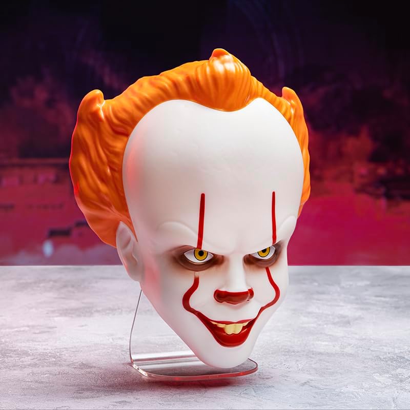 Paladone Pennywise Mask Light, Free Standing or Wall Mountable Halloween Decoration, Scary IT Clown Mask Lighting, 22cm (8.7"