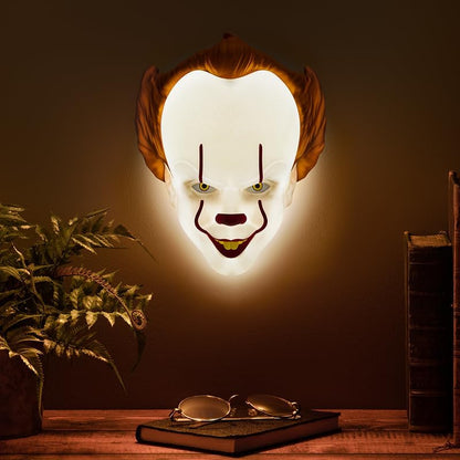 Paladone Pennywise Mask Light, Free Standing or Wall Mountable Halloween Decoration, Scary IT Clown Mask Lighting, 22cm (8.7"