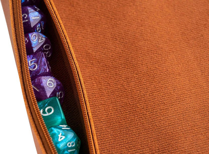 Dice Scroll - Alfombrilla rodante y funda de transporte, color marrón