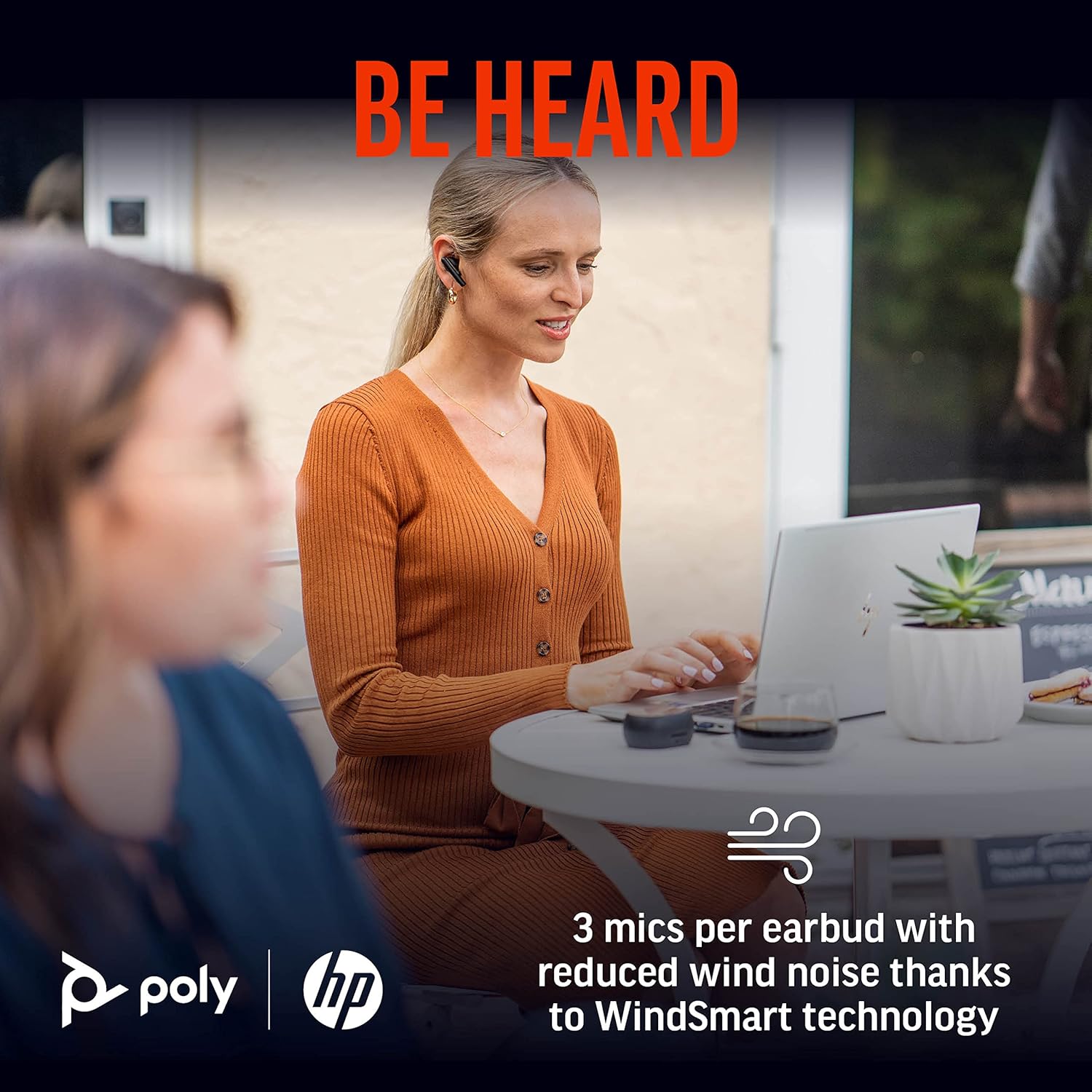 Poly Voyager Free 60+ Auricolari True Wireless - Microfoni a cancellazione di rumore per chiamate chiare - Cancellazione attiva del rumore (ANC) - Custodia a ricarica intelligente con controlli touch