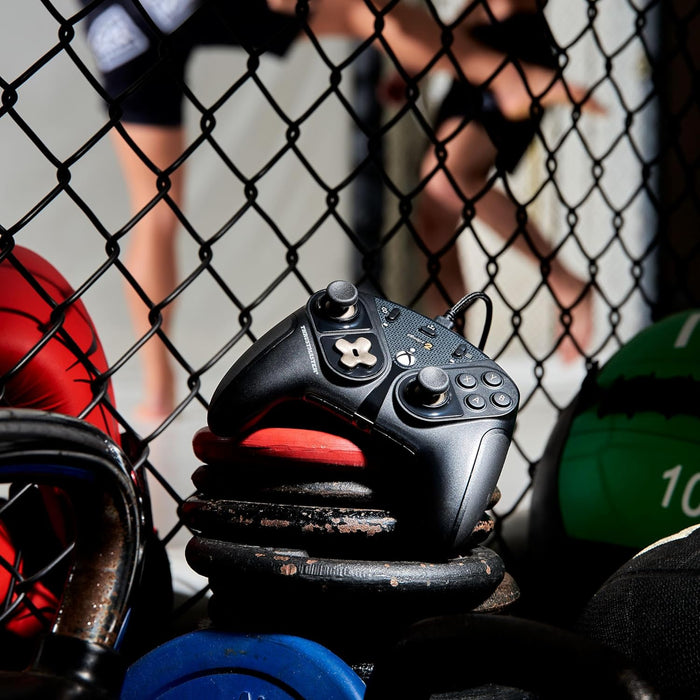 Thrustmaster ESWAP X2, Modular Gamepad for Xbox Series X|S and PC, Responsive Mechanical Buttons, Precise Mini-Sticks, D-Pad, Pro Fighting Controller